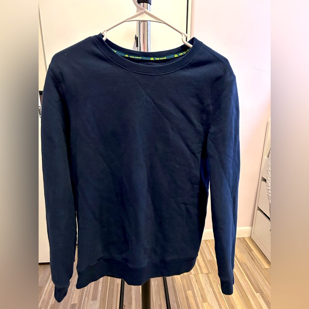 Men’s navy blue Small sweatshirt.